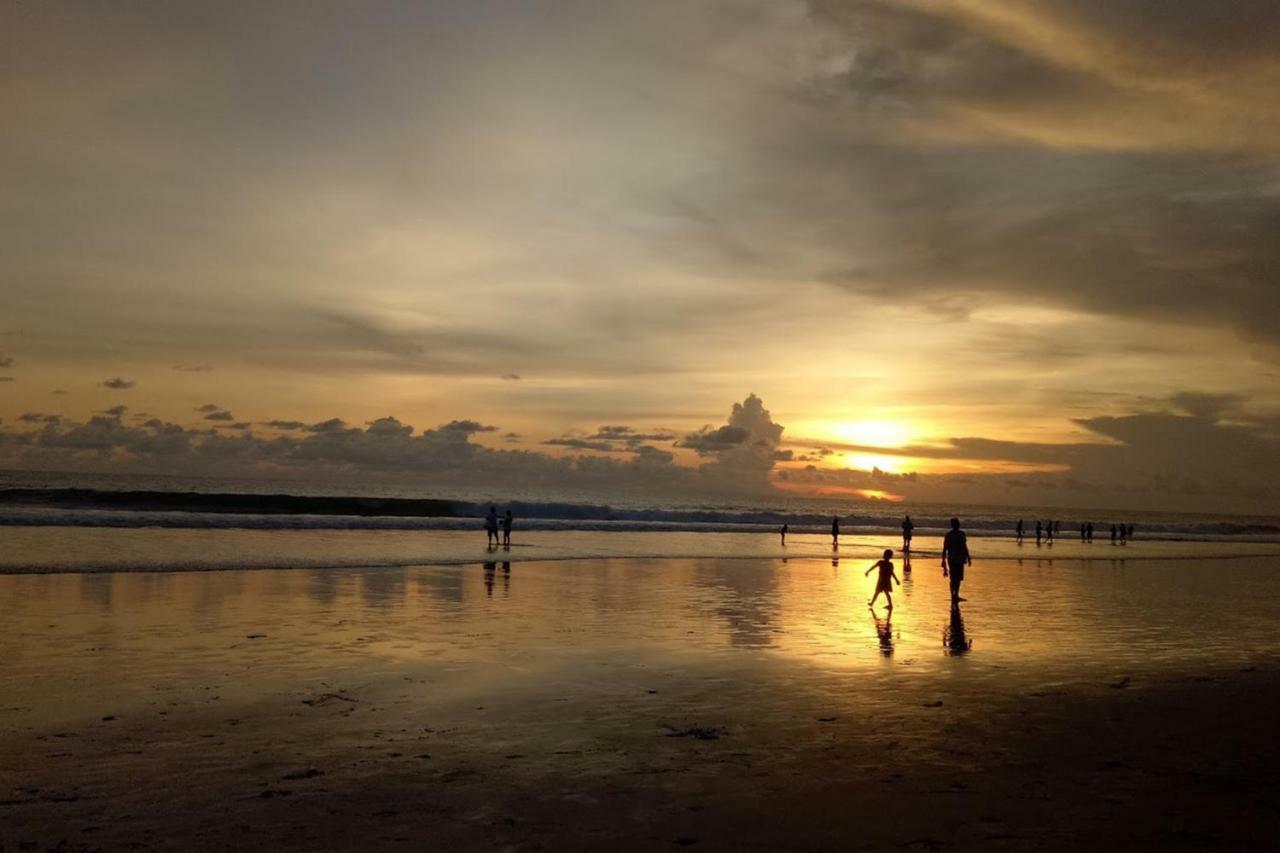 Koolkost Near Sunset Road Seminyak - Minimum Stay 30 Nights Extérieur photo